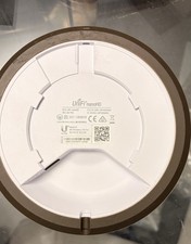 Ubiquiti UniFi nanoHD UAP-nanoHD Access Point w/ Wood Cover picture