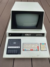 Commodore PET 2001-8 Vintage Computer Powers On Only 100V picture
