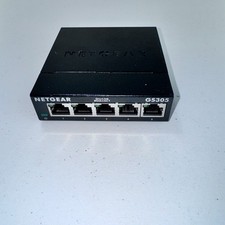 NETGEAR Ethernet Splitter 5-Port Gigabit Unmanaged Home Network Switch (GS305) picture