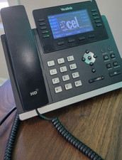 Yealink SIP-T46G IP Phone 6 Lines HD Display Speakerphone PoE Black picture