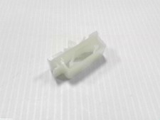 Deklip Molded Flat Push Mount Wire Clips 1-1/4