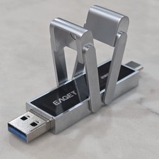 512GB External.SSD Flash Drive 20Gbps USB-C + USB-A  *Ultra-Fast 2000Mb/s*  picture