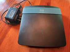 Cisco Linksys EA2700 300 Mbps 4-Port Gigabit Wireless N Router picture