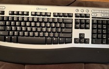 Gateway 2000 Multimedia Keyboard | KB-0532 PS/2 Keyboard | Black picture