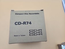New Box of 10 x Blank CD-R Music & Data CDs with Jewel Cases 74 minutes 650 MB picture