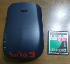 SanDisk ImageMate SDDR-75 CompactFlash/Smartmedia Memory Card Reader picture