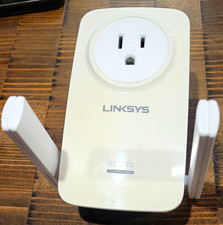 Linksys RE6700 Dual-Band Wi-Fi Range Extender  picture