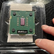 RARE NEW UNLOCKED AMD Athlon XP-M 2400+ AXMH2400FQQ4C 1.8GHz Socket A K7 462 CPU picture