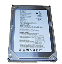 Genuine 200GB Seagate Barracuda 7200.7 ST3200822A 3.5'' IDE Hard Disk Drive picture