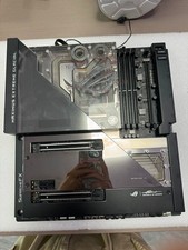 For ASUS ROG MAXIMUS Z690 EXTREME GLACIAL Motherboard LGA1700 DDR5 E-ATX picture