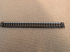 Cable Matters Cat6 24-Port 1U 19in Rackmount Keystone Patch Panel picture