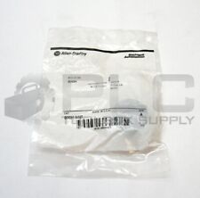 NEW SEALED ALLEN BRADLEY 800H-N5B /A PUSH BUTTON BOOT 30MM GREEN picture