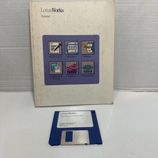 Lotus Works Tutorial 1990 Reference Book Dictionary Floppy Disks Vintage picture