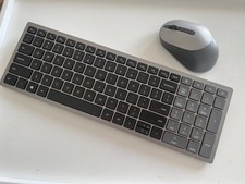 Dell Premier Multi-Device Wireless Keyboard and Mouse Combo KM7120W Titan Gray picture