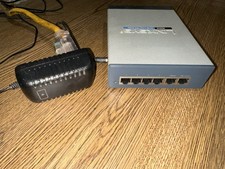 Cisco / Linksys RV042 10/100  4 Port Dual WAN VPN Router w/AC adapter picture