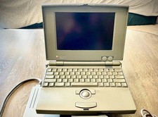 1991 PowerBook 100 M1506 Boots Display Issue w/ Floppy picture