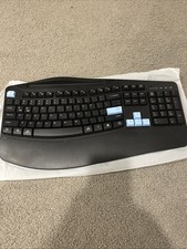 Faadar Wireless Keyboard and Mouse Combo Ergonomic Wave Design Full Size Black picture
