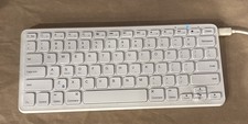 Anker A7721 Ultra Compact Bluetooth Keyboard with Charger Cable - Tested picture