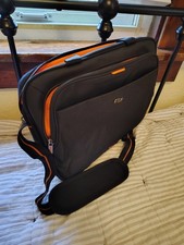 Solo Urban Collection Hybrid Briefcase for 13.3  inch Laptop - Gray picture