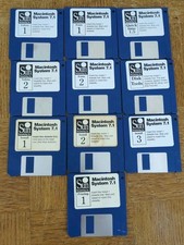 Set of 10 Vintage 80's Apple Macintosh System 7.1 Software Disks - quick time picture