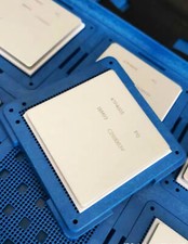 New IBM White Ceramic CPU (IBM93 47P4605PQ) shipped with dock picture