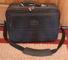 TRAVELPRO Briefcase Laptop / Business Travel Bag w/ Carry Strap 18
