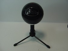 BLUE SNOWBALL USB MICROPHONE WITH MIC STAND picture