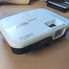 Epson VS220 3LCD Projector HDMI Tested Working 209 Lamp Hours No Remote picture