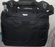 Targus Black Corporate Traveler Laptop Briefcase Laptop Bag (CUCT02UT14-52) NWOT picture