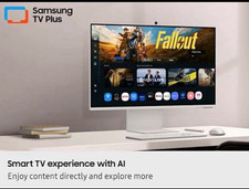 Samsung Smart Monitor M8 32in 4K UHD LCD USB-C/HDMI Speakers Webcam White picture