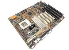 Untested ASUS P/I-XP55T2P4 REV 1.4 Motherboard Socket Socket 7 Motherboard Retro picture