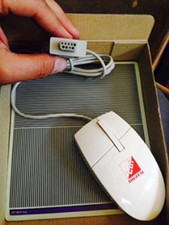 Optical Digital Serial Mouse 100% Compatible with Older Systems - NEW w/pad picture