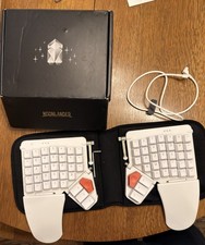 ZSA Moonlander Ergonomic Split Mechanical Keyboard, Kailh Box Switches picture