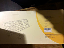 Mofii Sweet Wireless Keyboard & Mouse Set QWERTY English Beige Pink White picture