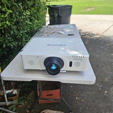 Christie LW551i 5500 Lumen WXGA 3LCD Projector w/ Lens Tested No Remote picture