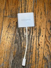Insignia NS-PCACHM Multi-Monitor USB to HDMI Adapter - White  picture
