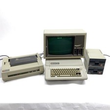 Apple IIe Computer A2S2064 +2* Disk II Drives, Monitor III, Printer Power Tested picture