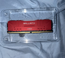 Crucial Ballistix 16GB DDR4-3200 PC4-25600 1x16GB DIMM 288-Pin Non-ECC picture