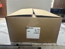 STV-GO1006G/B Raritan Custom Basic PDU C19 Outlets 380/400/415V 3PH New Not Used picture