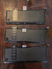 Lot Of 3 Original Battery MacBook Pro 17