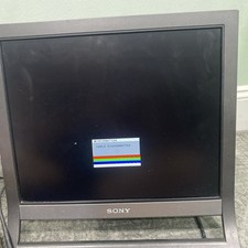 Sony SDM-HS95 LCD Monitor 19 Inch 1280x1024 TESTED Retro Gaming Vintage picture