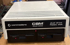 Commodore CBM 8050 Dual Floppy Disk Drive ***Powers on, with Manual*** picture
