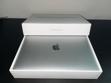 Apple MacBook Air Silver {MINT} 13 Inch 2020 M1 8GB RAM/256GB SSD w/Original Box picture