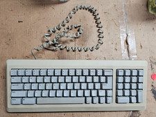 Retro Vintage Apple M0110A Compact Wired Mechanical keyboard for Macintosh Plus picture