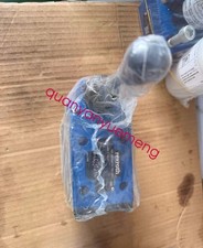 1PCS Rexroth Manual directional valve R98330774 4WMM10J3X/F new via FedEx or DHL picture
