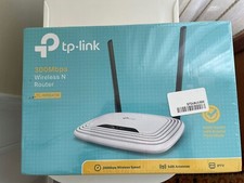 New NIB Tp Link 300 Mbps Wireless N Router NIB Electronic NWT picture