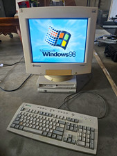 Gateway 2000 Viviron With Gateway Keyboard And Gateway Computer picture