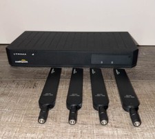 Cradlepoint E3000C18B | Active NetCloud Licenses | 4G/5G Antennas | Light Damage picture