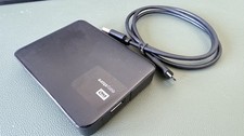 WD EasyStore 2TB USB 3.0 HD - WDBUZ0020BKK picture