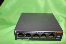 TP-LINK TL-SF1005P 5-Port Power over Ethernet Switch Desktop 4 PoE+ Ports picture